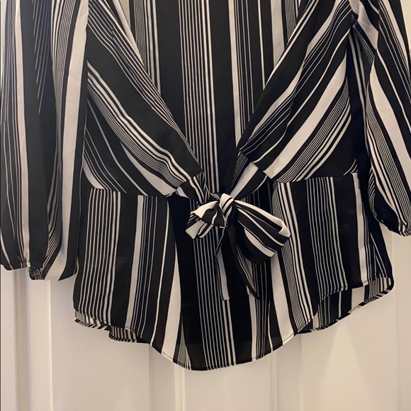 Striped 3/4 sleeve blouse - Picture 3 of 4